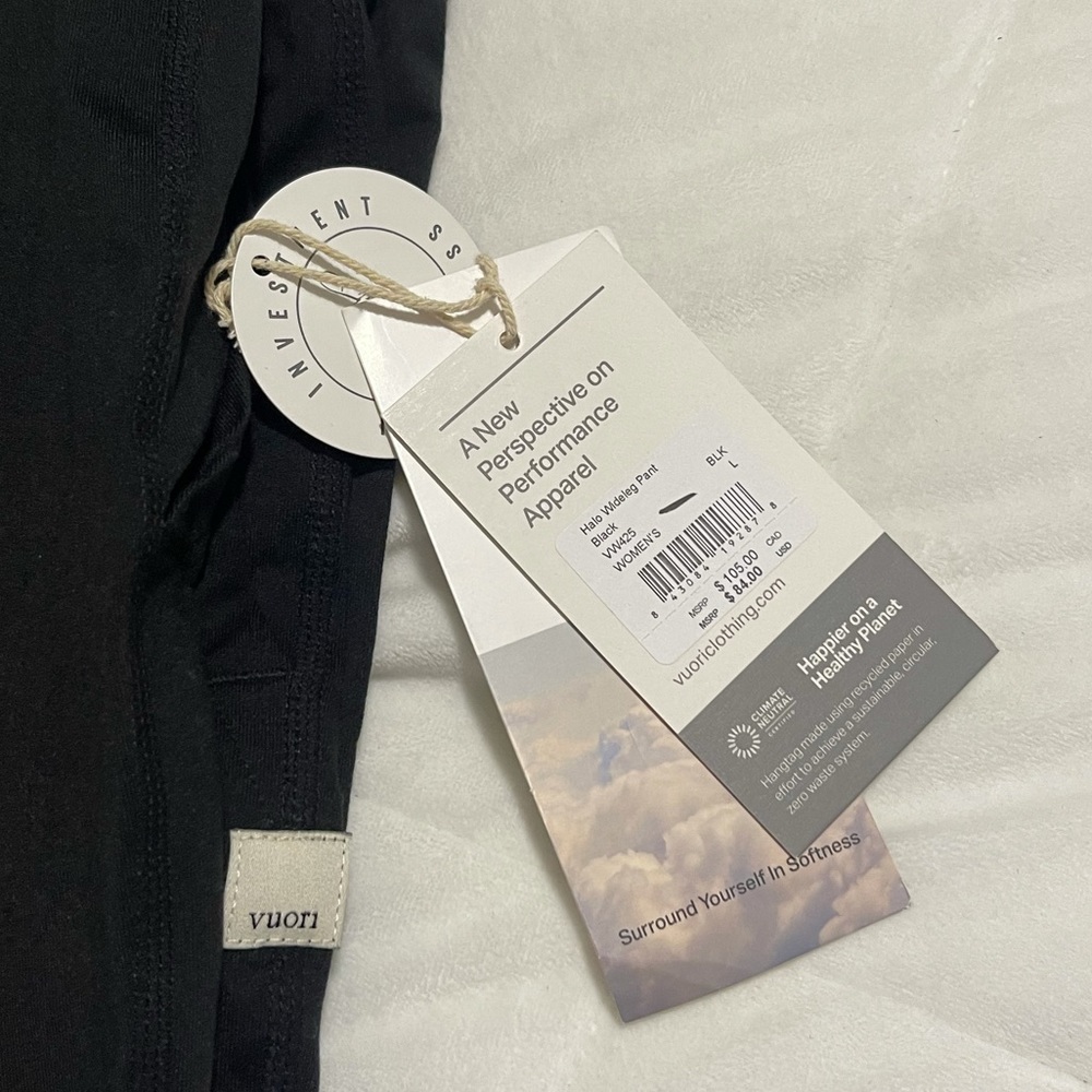 Vuori wide leg yoga pants size large